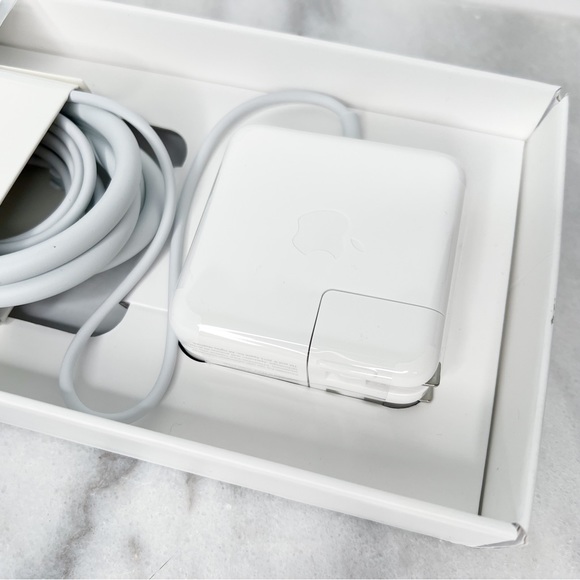 Apple 45W Power Adapter for MacBook Air AC Power Charger White NEW - Picture 5 of 6